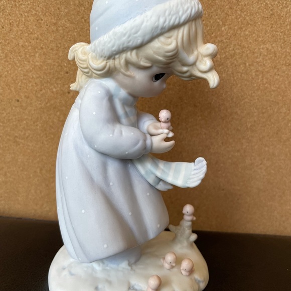 Precious Moments-Winter’s Song